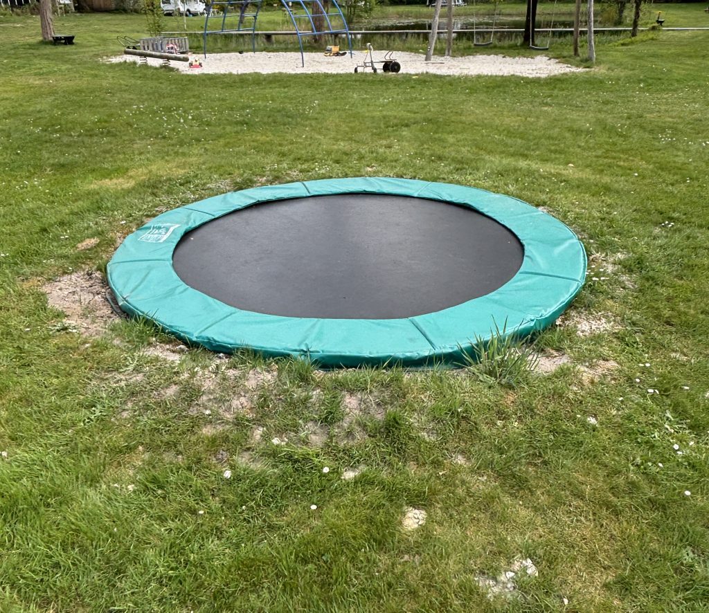 Trampoline