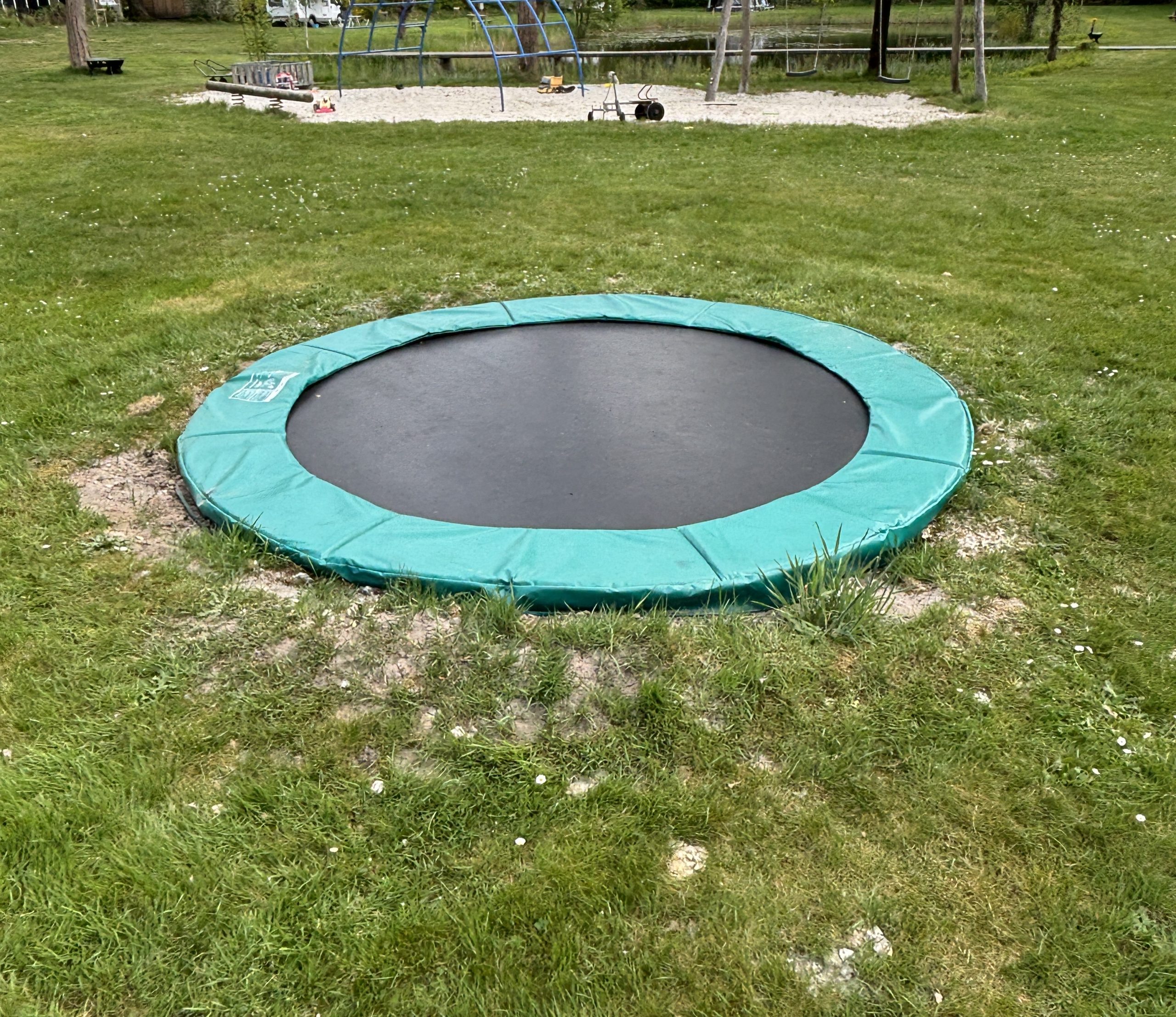 Trampoline